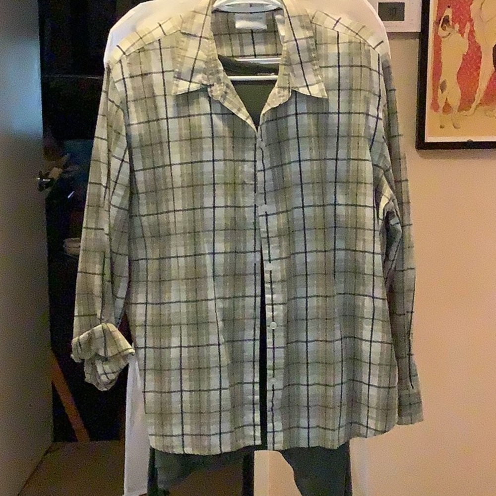 Liz Claiborne (lizsport) button-down, long sleeve